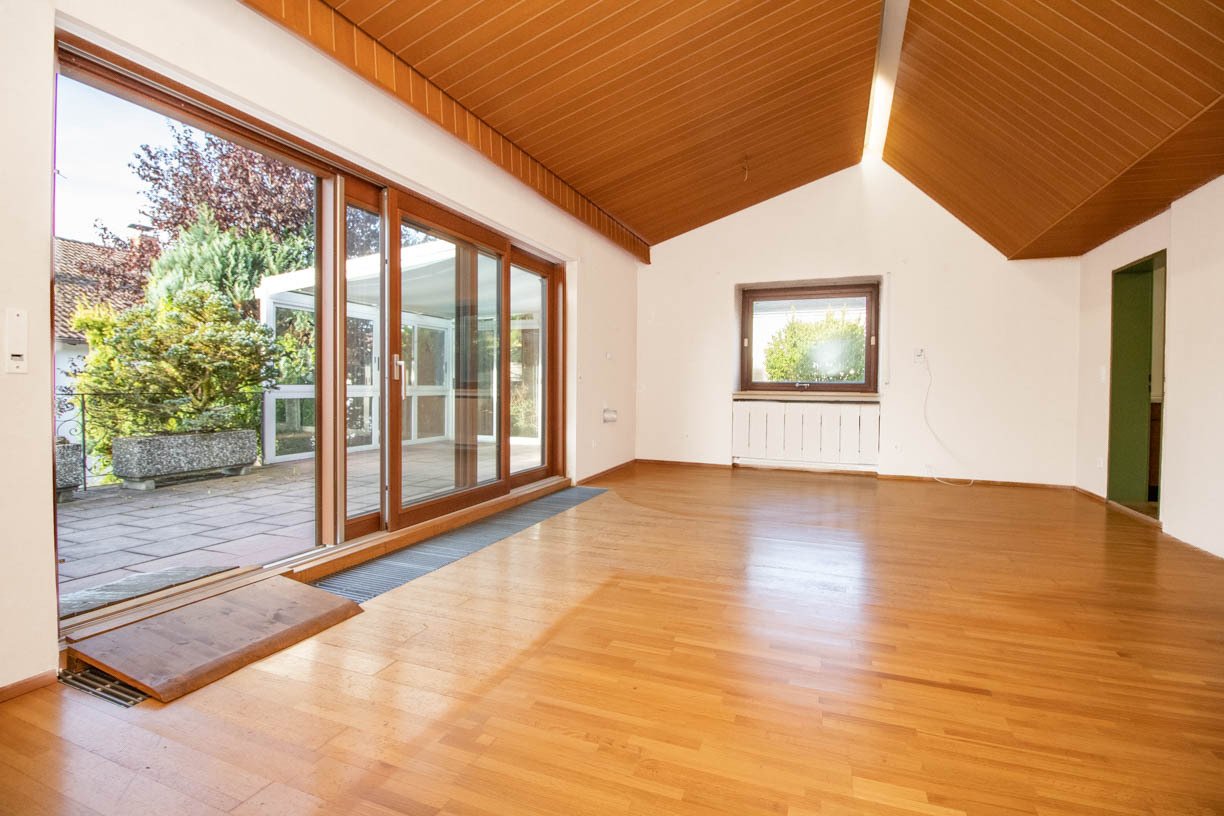 Tolles, individuelles Anwesen OT Hausen - ruhige naturverbundene Lage mit Einliegerwohnung Tolles, individuelles Anwesen OT Hausen - ruhige naturverbundene Lage mit Einliegerwohnung